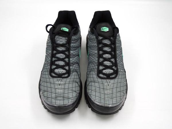 NIKE Air Max Plus Light Smoke Grey Green Glow Spirograph Sneaker 